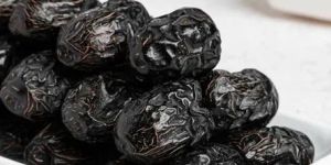 Black Ajwa Dates