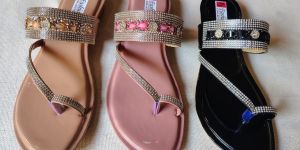 Women Metallic Finish Slipper
