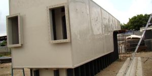 Tank With Fumless Arrnagement