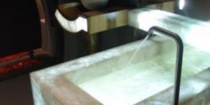 White Quartz Bathtub