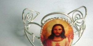 ReligiousJewelry