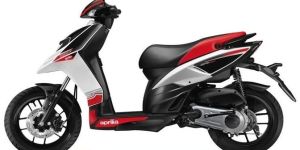 Vespa Aprilia 150 Scooter