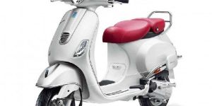 Vespa Elegante 150 Scooter
