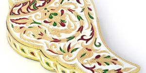Handcraftd Shankh Shape Gold Minakari Dryfruit Box