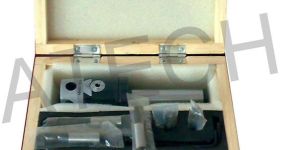 BORING HEAD SET IN WOODEN BOX