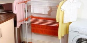 Cloth Stand with Wheels