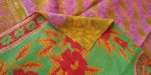 Twin Kantha Red Flower Print Quilt