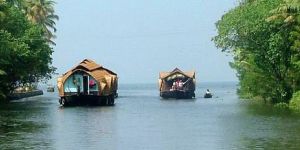 House Boat Bookings Services