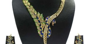 Zaveri Pearls Peacock Glory Necklace Set