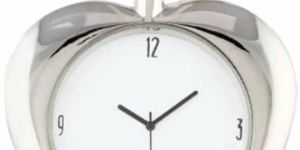 APPLE SHAPED TABLE CLOCK -SILVER