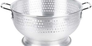 Whip Colander with Base