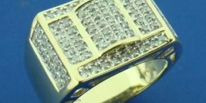 Diamond Studded Ring