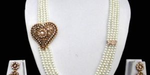 Stylish Pearl Mala Set