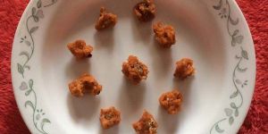 Onion Vadagam with Red Chilly