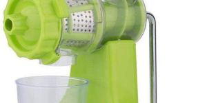 Fruit & Vegetable juicer 124