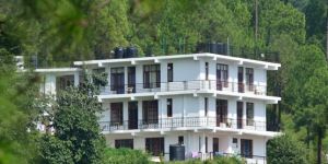 Hotels in Kasauli