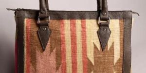 Amba hand-woven punja dhurrie bag