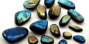 Labradorite Gemstone