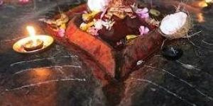 Kamakhya Puja for Money Problem Solution