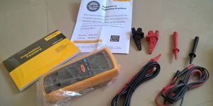 Fluke 1507/1503 Insulation Resistance Testers (  ohm meter)