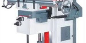 Universal Milling Machine
