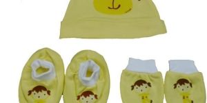 Baby Master Cap Booty Mitten Set