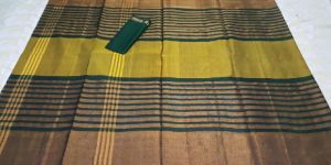 Uppada Centre Plain Pure Silk Sarees