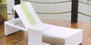 Garden Rattan Pool Side Lounger
