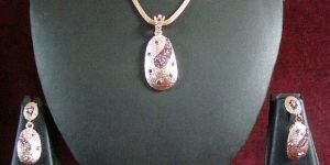 Pendant 2