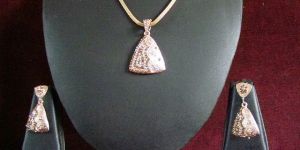 Pendant 3