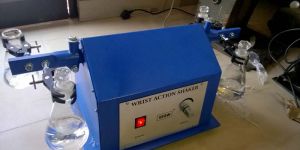 Wrist Action Shaker