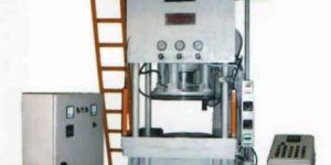 Single Station Quench Press (3-Ram 40T)