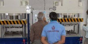 Hydraulic Crockery Moulding Press