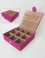Partitioned Jewel Box