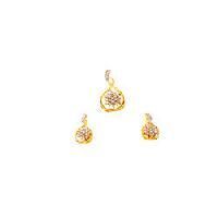 Diamond Studded Gold Pendant Set