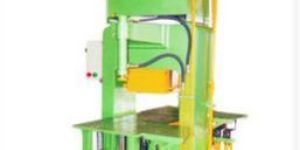 Hydraulic 70 Ton Paver Block Making Machine