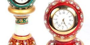 Watches with Table Stand