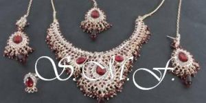 Colored Stone Necklace Set (item Code : Csns 005)