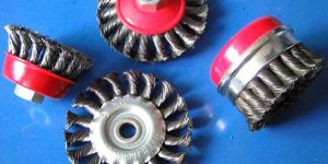 TWISTED CIRCULAR BRUSH