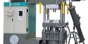 INSULATOR RUBBER INJECTION MOLDING MACHINE