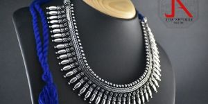 NVN-004 Vin Necklace