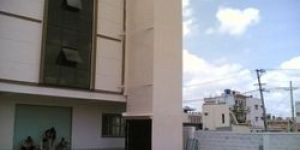 Hydraulic Outdoor Goods Lift