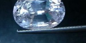 White Pukhraj Gemstone