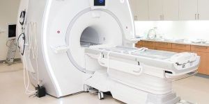 Hitachi Airis II MRI Machine