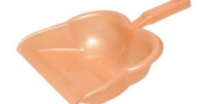 Plastic Dust Pans