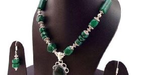 Green Stone Necklace with Earrings : Handmade Jewellery