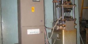 Vertical Hot Chamber Die Casting Machine