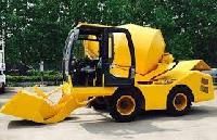 Self Loading Concrete Mixer