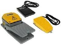 FOOT SWITCHES