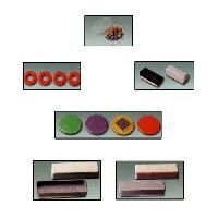 Magnetic Dusters & Buttons